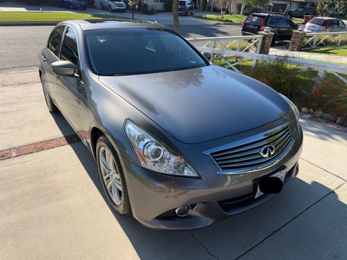 Used 2011 INFINITI G25 Journey w/ Moonroof Pkg image 1