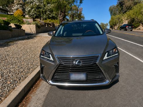 Used 2019 Lexus RX 350 FWD w/ Navigation Package image 4