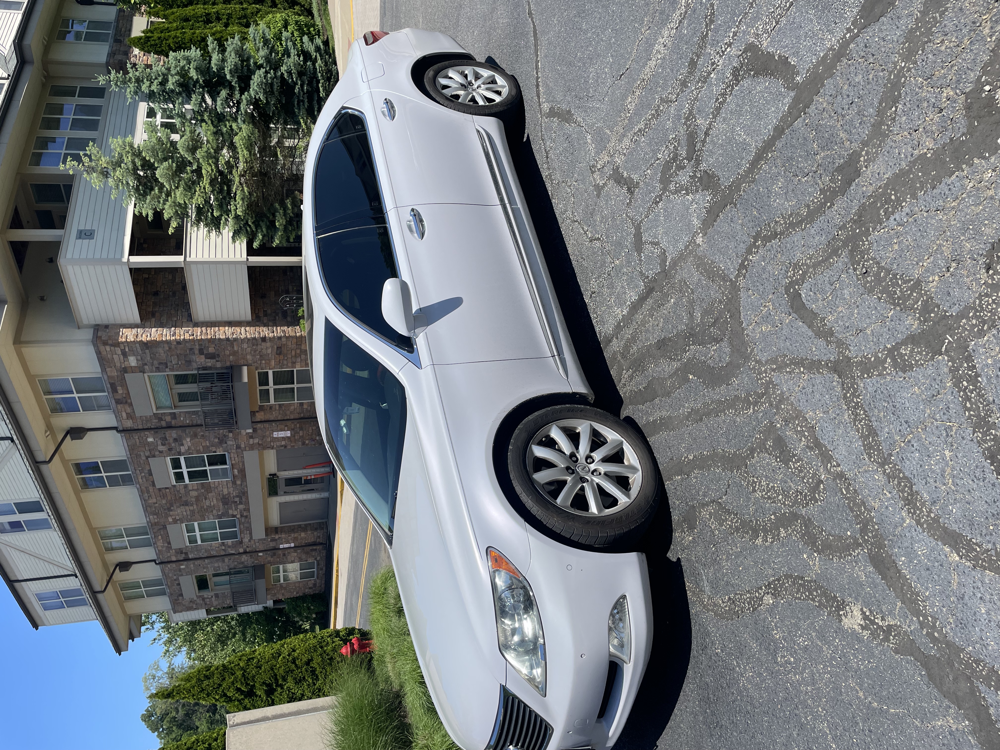 Used 2008 Lexus LS 460 L RWD image 1
