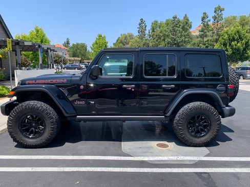 Used 2019 Jeep Wrangler Unlimited Rubicon AWD/4WD image 1