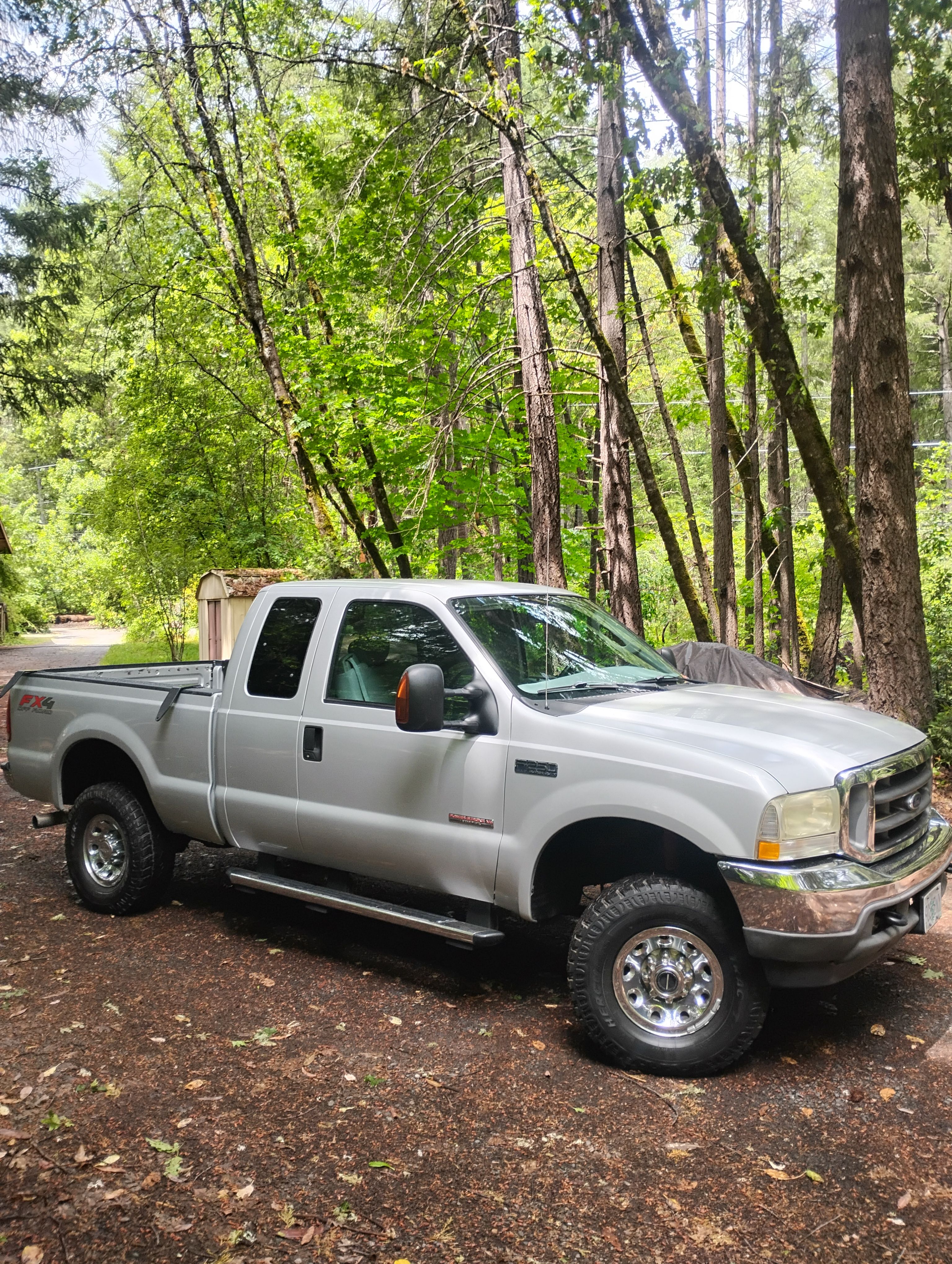 Used 2004 Ford F250 XLT AWD/4WD image 4