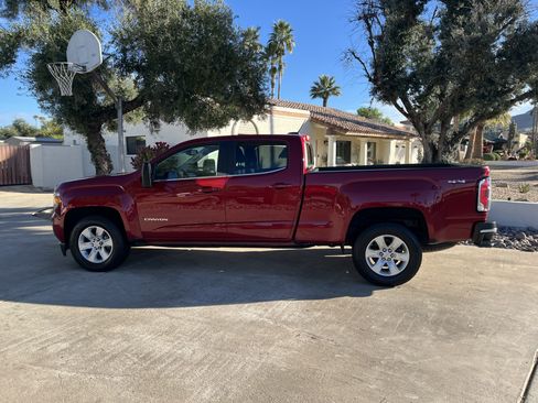 Used 2018 GMC Canyon SLE w/ SLE Convenience Package AWD/4WD image 9