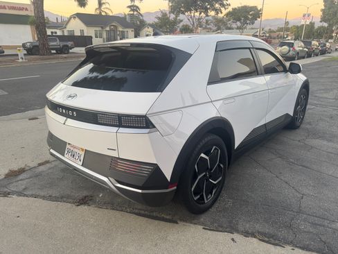 Used 2022 Hyundai Ioniq 5 SE image 8