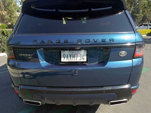 Used 2022 Land Rover Range Rover Sport HST image 11