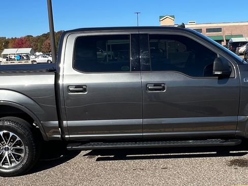 Used 2019 Ford F150 XLT w/ Equipment Group 302A Luxury image 5