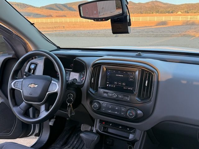 Used 2020 Chevrolet Colorado W/T w/ WT Convenience Package RWD image 6