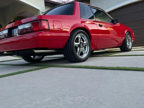 Used 1993 Ford Mustang LX image 9