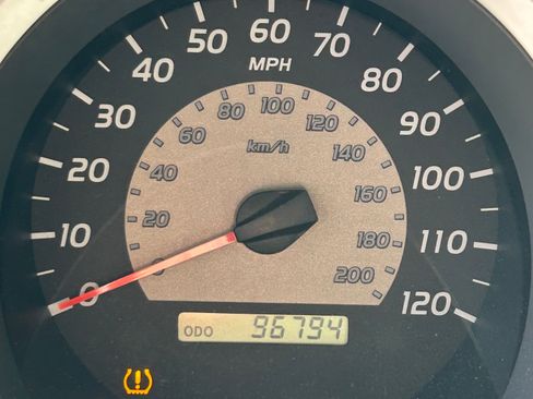 Used 2007 Toyota Tacoma PreRunner RWD image 12