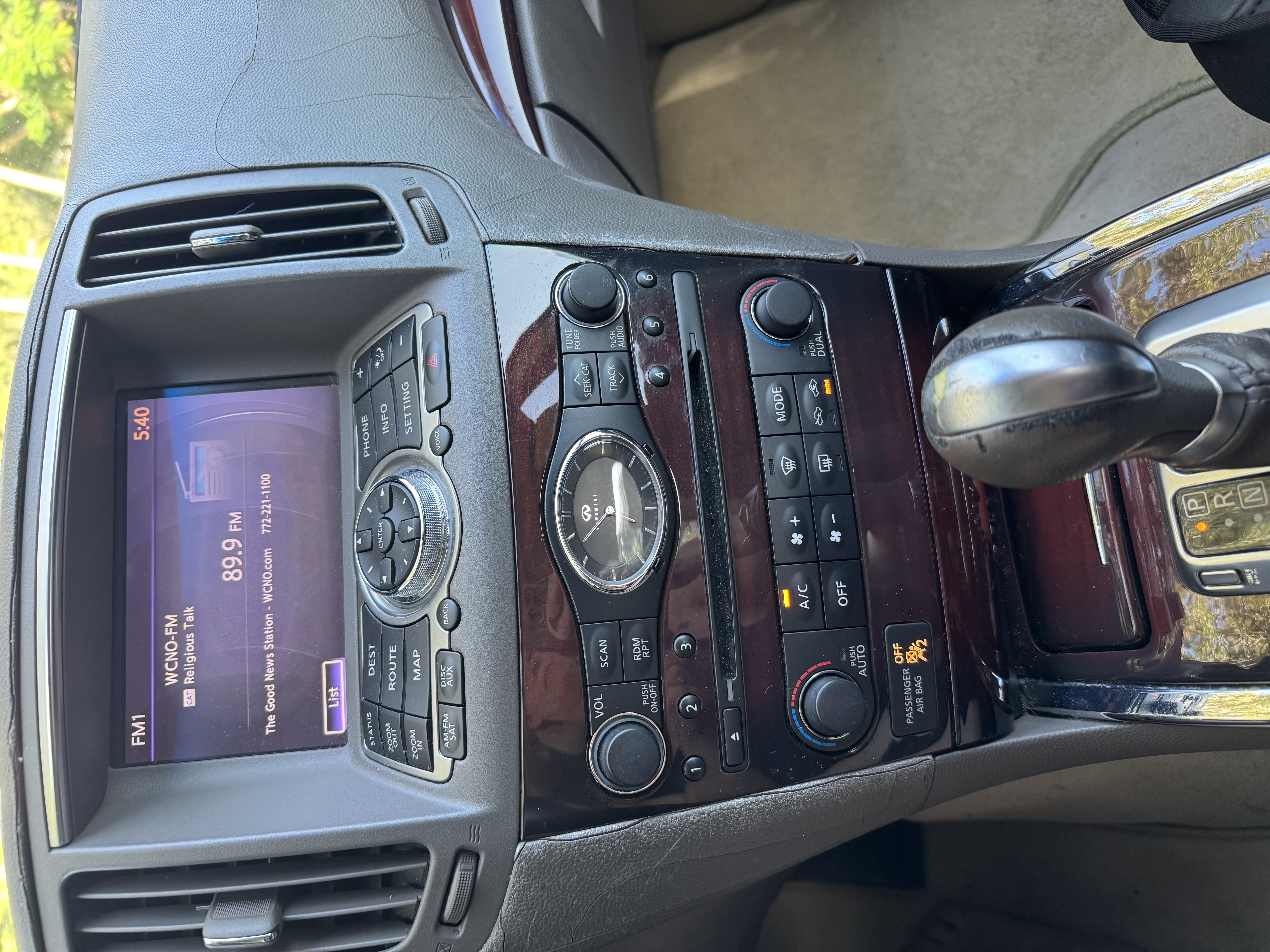 Used 2011 INFINITI G37 Journey w/ Premium Pkg RWD image 5