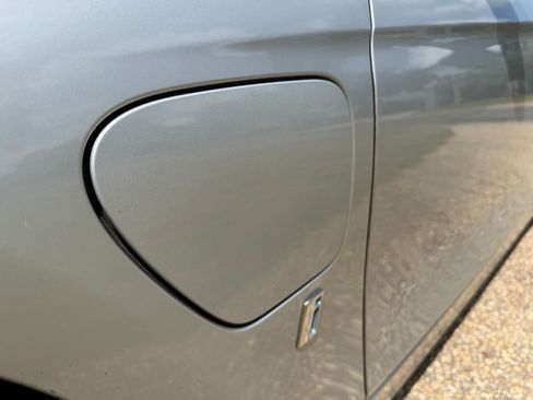 Used 2017 BMW 330e RWD image 11