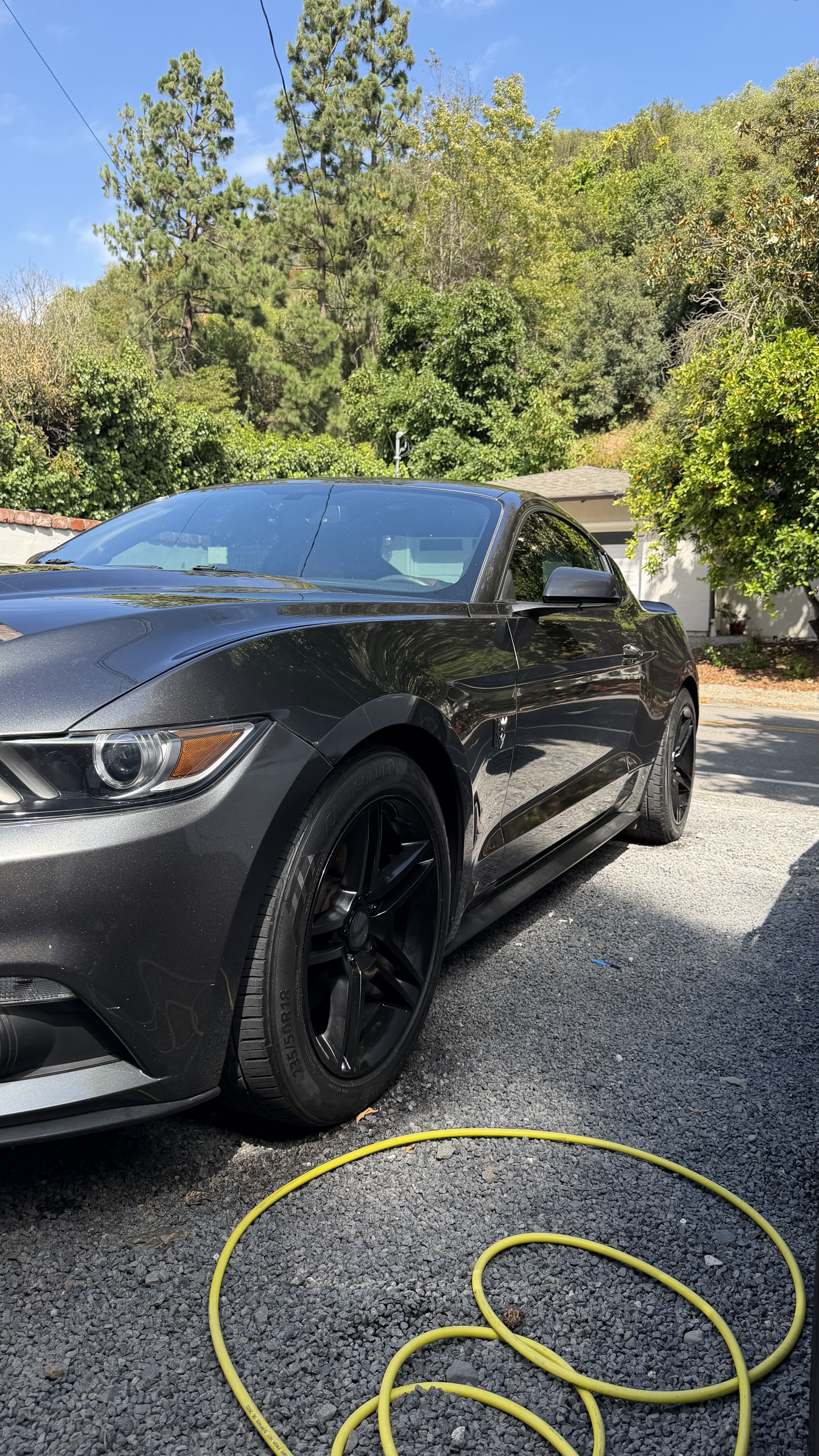 Used 2015 Ford Mustang Coupe RWD image 2