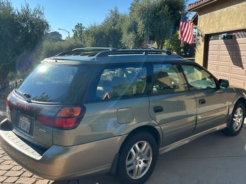 Used 2004 Subaru Outback Wagon AWD/4WD image 9