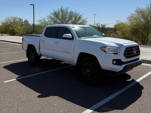 Used 2020 Toyota Tacoma SR5 image 4