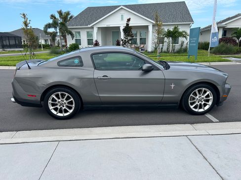 Used 2011 Ford Mustang Premium w/ 202A Rapid Spec Order Code RWD image 9