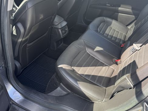 Used 2014 Ford Fusion SE w/ Equipment Group 202A image 5