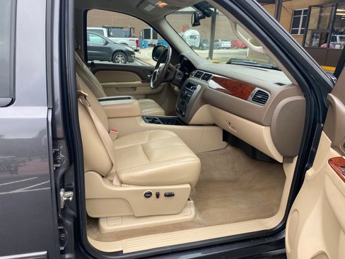 Used 2011 GMC Sierra 1500 SLT w/ Suspension Package, Off-Road image 15