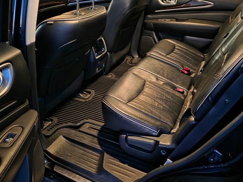 Used 2017 INFINITI QX60 Luxe w/ Deluxe Technology Package image 10