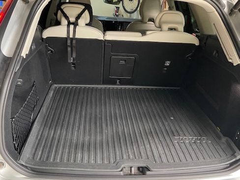 Used 2019 Volvo XC60 T5 Inscription AWD/4WD image 18