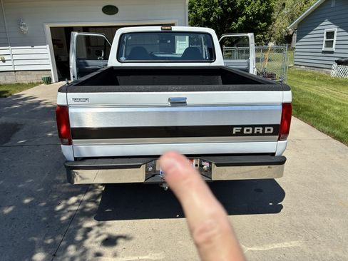 Used 1993 Ford F150 XL RWD image 9