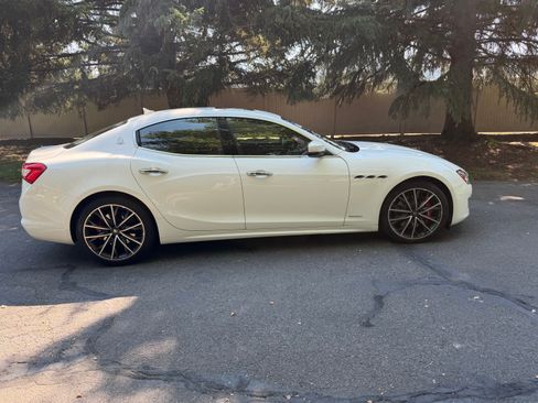 Used 2019 Maserati Ghibli S GranLusso AWD/4WD image 5