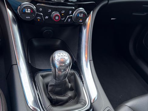 Used 2017 Chevrolet SS RWD image 16