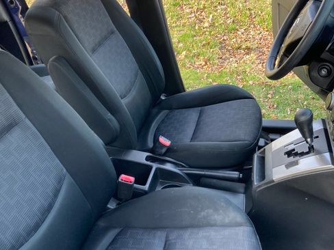 Used 2009 MAZDA MAZDA5 Sport image 15