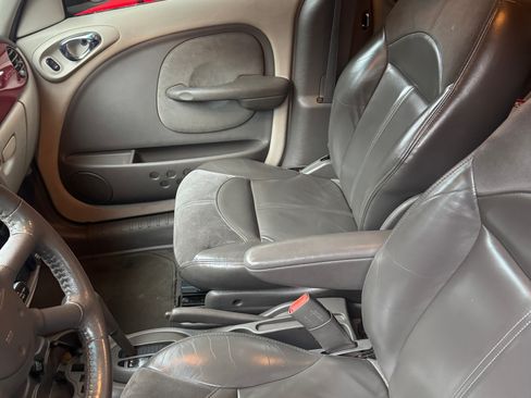 Used 2001 Chrysler PT Cruiser image 9
