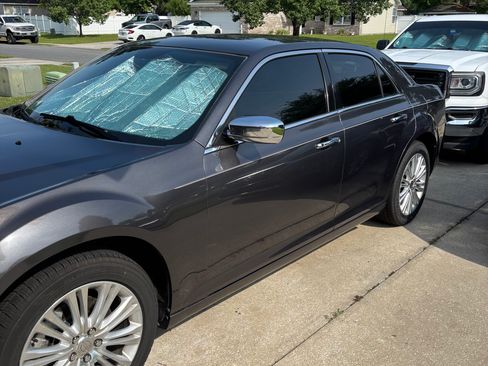 Used 2014 Chrysler 300 C AWD/4WD image 1
