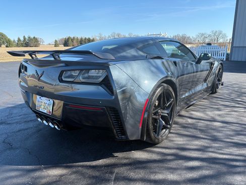 Used 2019 Chevrolet Corvette ZR1 RWD image 6