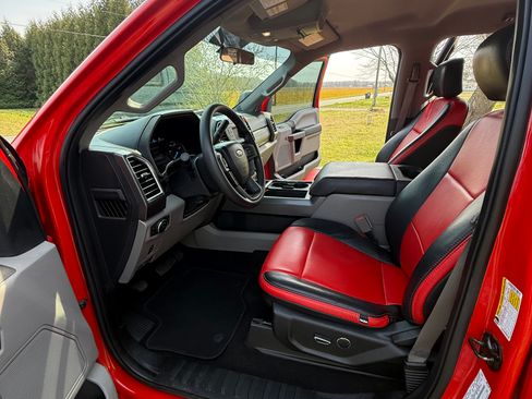 Used 2018 Ford F350 XLT w/ XLT Value Package image 2