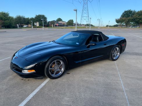 Used 2000 Chevrolet Corvette Convertible w/ Memory Pkg RWD image 22