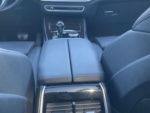 Used 2019 BMW X5 xDrive40i w/ Convenience Package AWD/4WD image 15