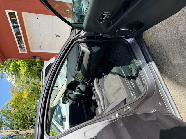 Used 2017 Honda HR-V EX image 6