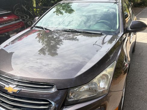 Used 2016 Chevrolet Cruze LT FWD image 11