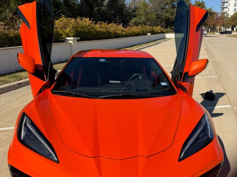 Used 2020 Chevrolet Corvette Stingray Preferred Cpe w/ 2LT Preferred Equipment Group image 2