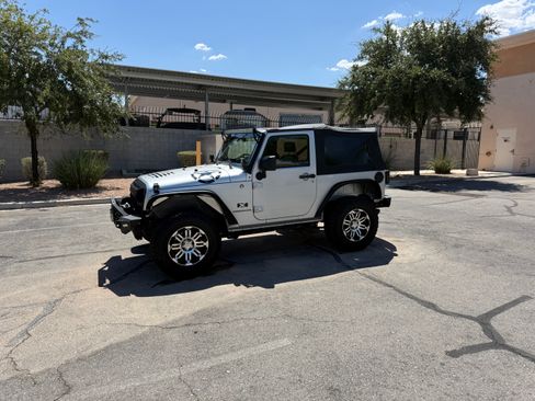 Used 2009 Jeep Wrangler X AWD/4WD image 2