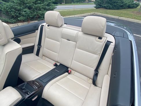 Used 2011 BMW 328i Convertible RWD image 10