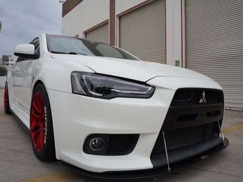 Used 2010 Mitsubishi Lancer Evolution GSR image 1