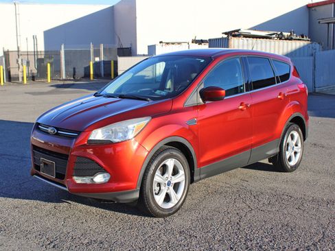 Used 2014 Ford Escape SE image 1