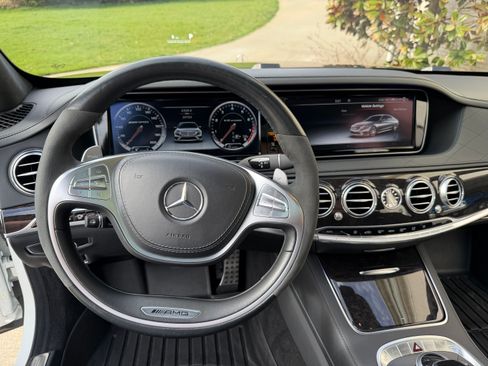 Used 2015 Mercedes-Benz S 63 AMG 4MATIC Sedan image 17