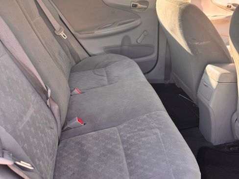 Used 2009 Toyota Corolla Sedan 4D image 6