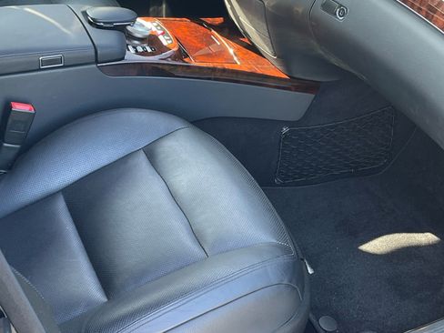 Used 2011 Mercedes-Benz S 550 4MATIC image 10