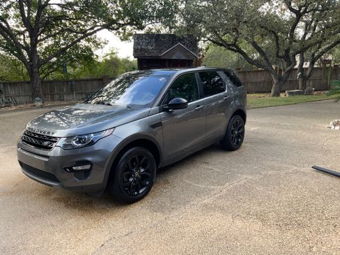 Used 2017 Land Rover Discovery Sport HSE image 1
