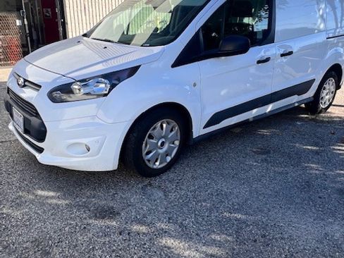 Used 2015 Ford Transit Connect XLT image 1