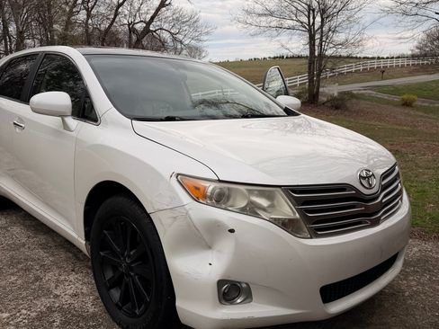 Used 2010 Toyota Venza image 12