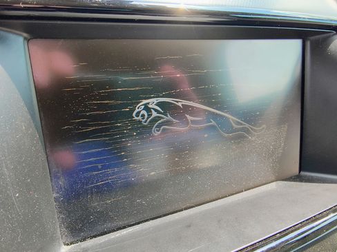 Used 2014 Jaguar F-TYPE S image 15