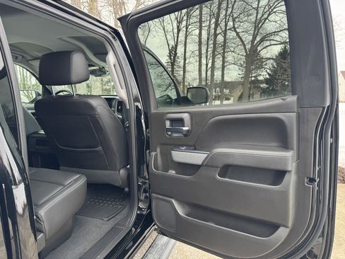 Used 2018 Chevrolet Silverado 1500 LTZ Z71 w/ LTZ Plus Package image 9