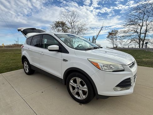 Used 2016 Ford Escape SE image 10