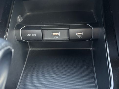 Used 2025 Kia Telluride LX image 20