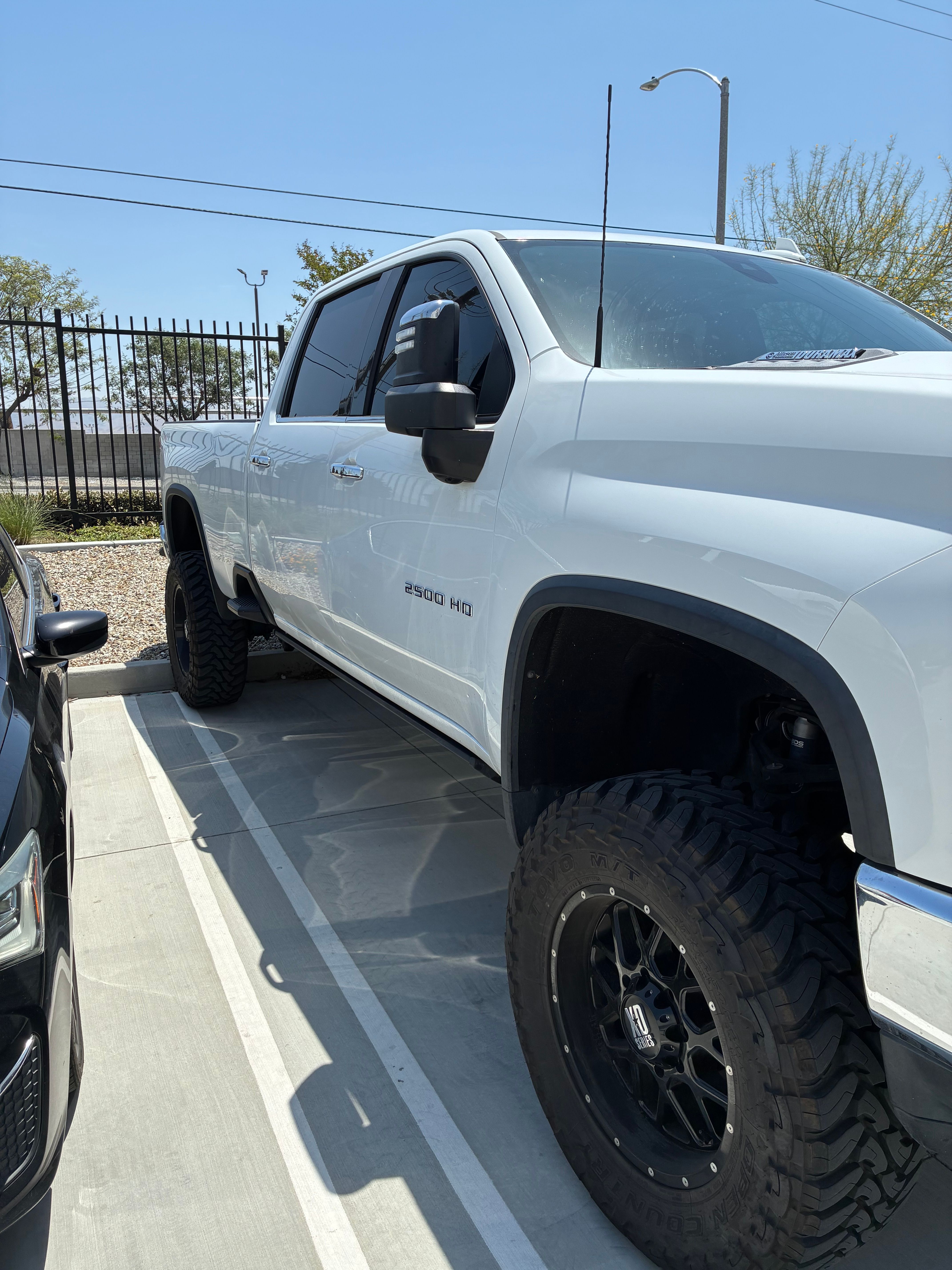 Used 2020 Chevrolet Silverado 2500 LTZ w/ LTZ Plus Package AWD/4WD image 5